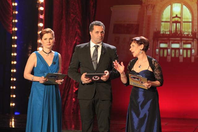 Galavečer smíchu s předáváním festivalových cen moderovali Petra Janečková, Martin Dejdar a Dagmar Novotná. Foto Michal Klíma 